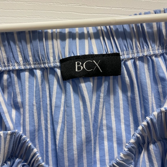 Blue/ White off the shoulder shirt - Picture 3 of 3